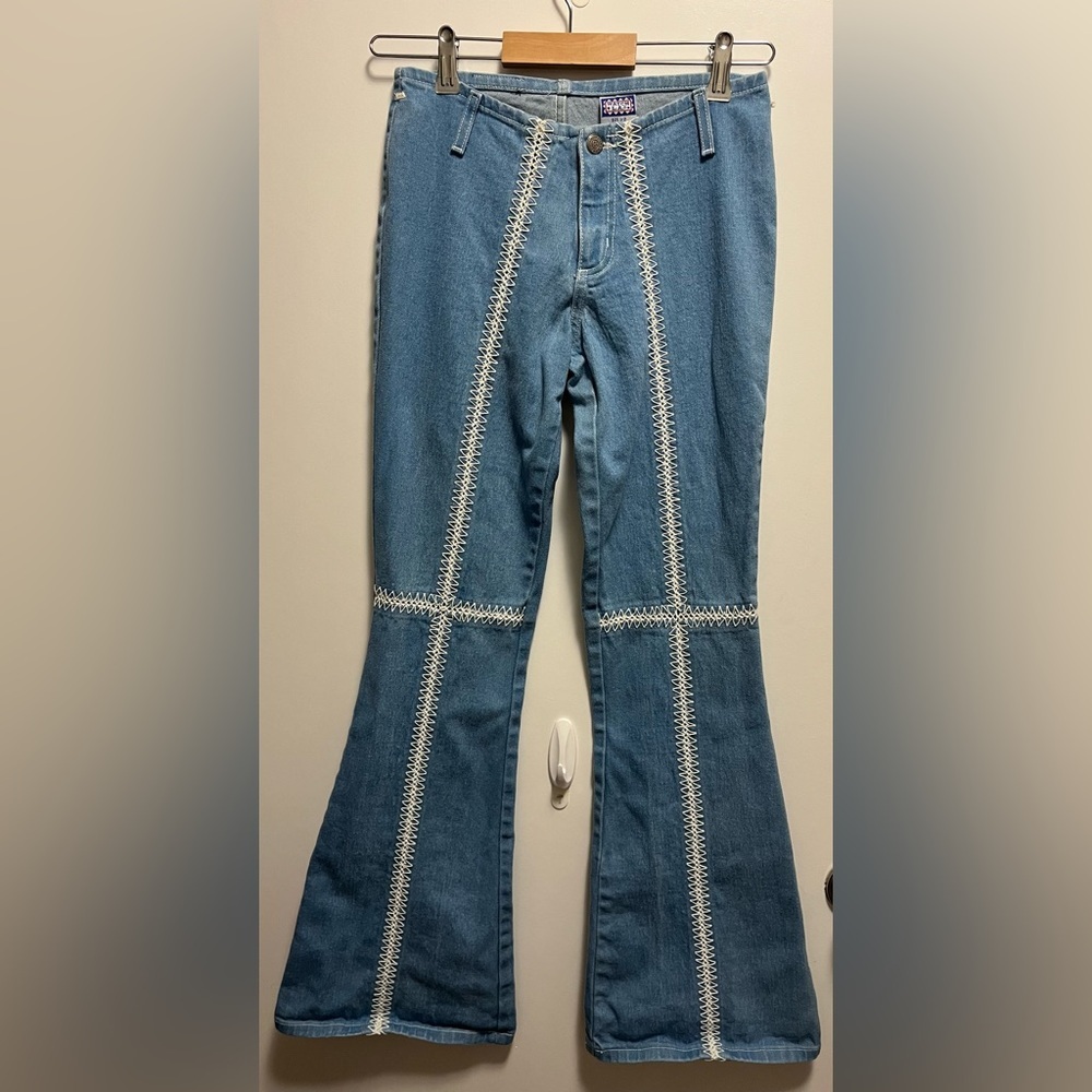 Vintage Y2K Watch LA Flared Jeans Cotton Mid-Rise Women’s Size 1/2